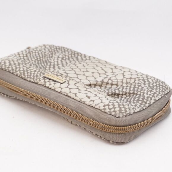 Travelon Tan/Gray Wallet with Wrist Strap - Picture 7 of 10